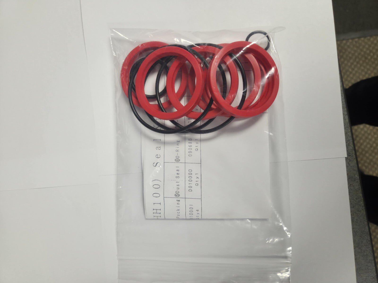 HUSKIE HH100 HYDRAULIC BREAKER HAMMER SEAL KIT