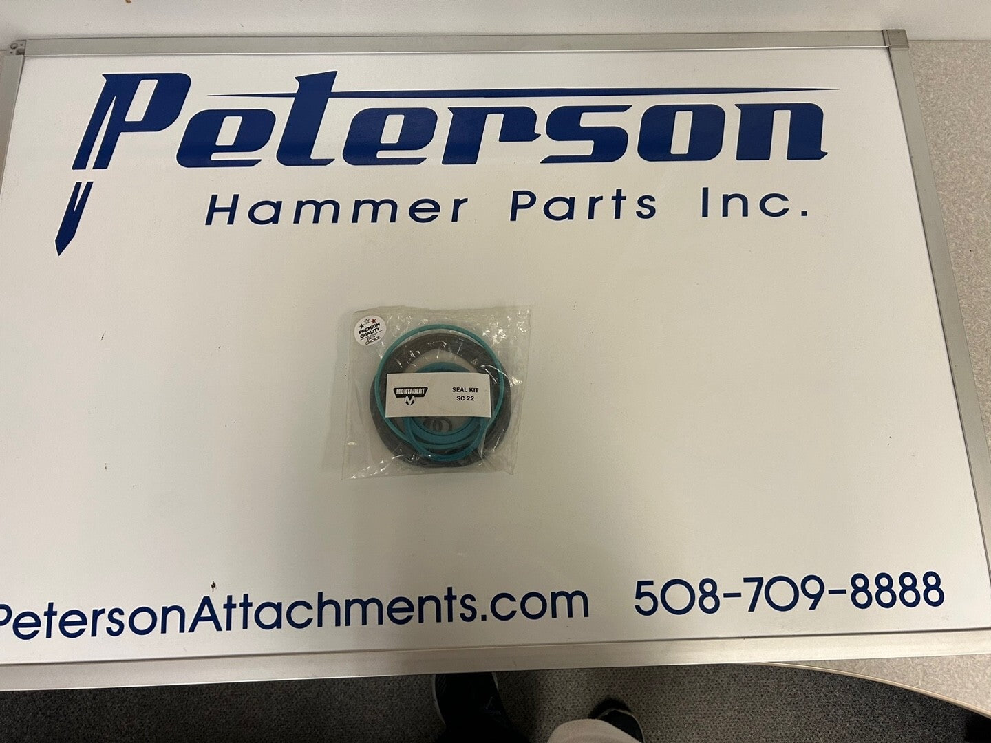 MONTABERT SC22 BOBCAT H880 HYDRAULIC BREAKER HAMMER SEAL KIT