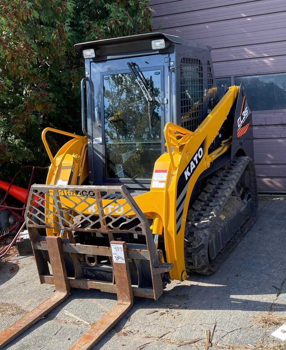 Kato CL35 Track Loader