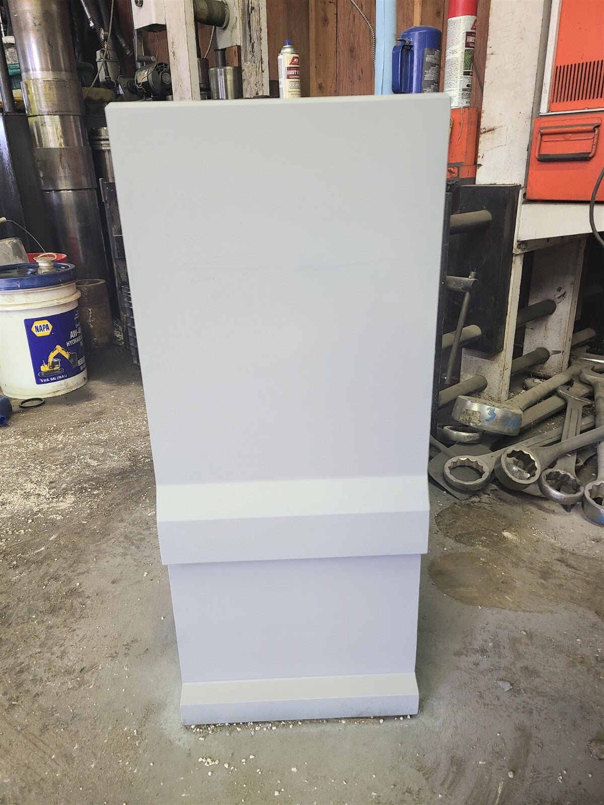 NPK E220 COMPLETE CHECK HOUSING FRONT HEAD WITH LOWER BUSH & HELICOILS
