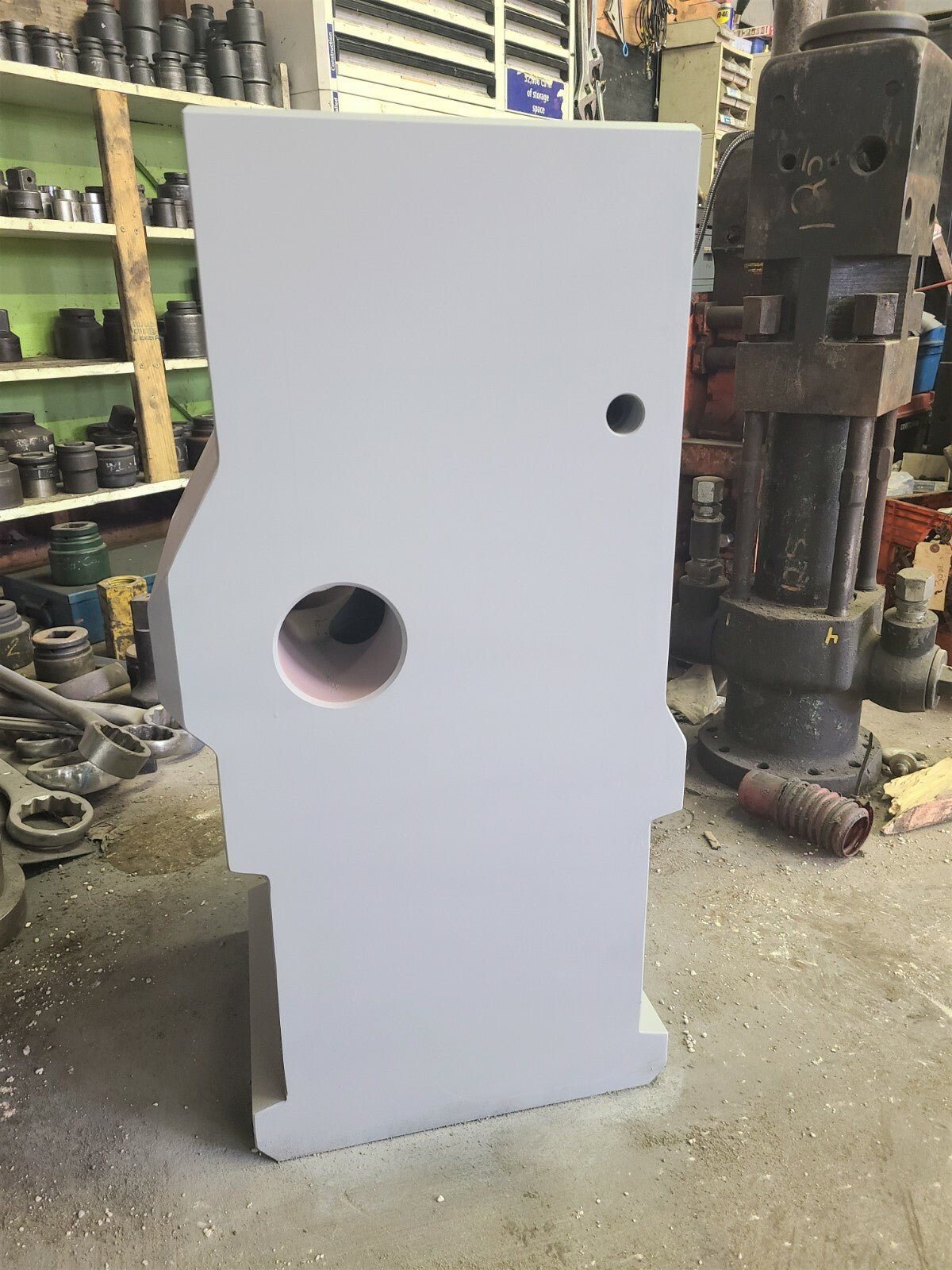 NPK E220 COMPLETE CHECK HOUSING FRONT HEAD WITH LOWER BUSH & HELICOILS